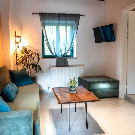 Pine View Boutique Adults Only Saittas