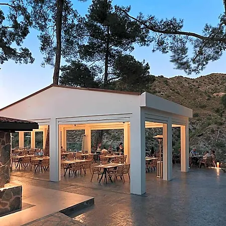 Otel Pine View Boutique Adults Only