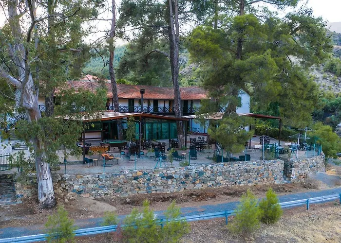 Pine View Boutique Adults Only Saittas