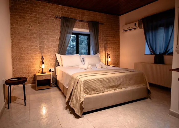 Pine View Boutique Adults Only Saittas