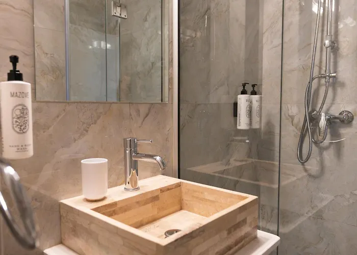 Pine View Boutique Adults Only Saittas